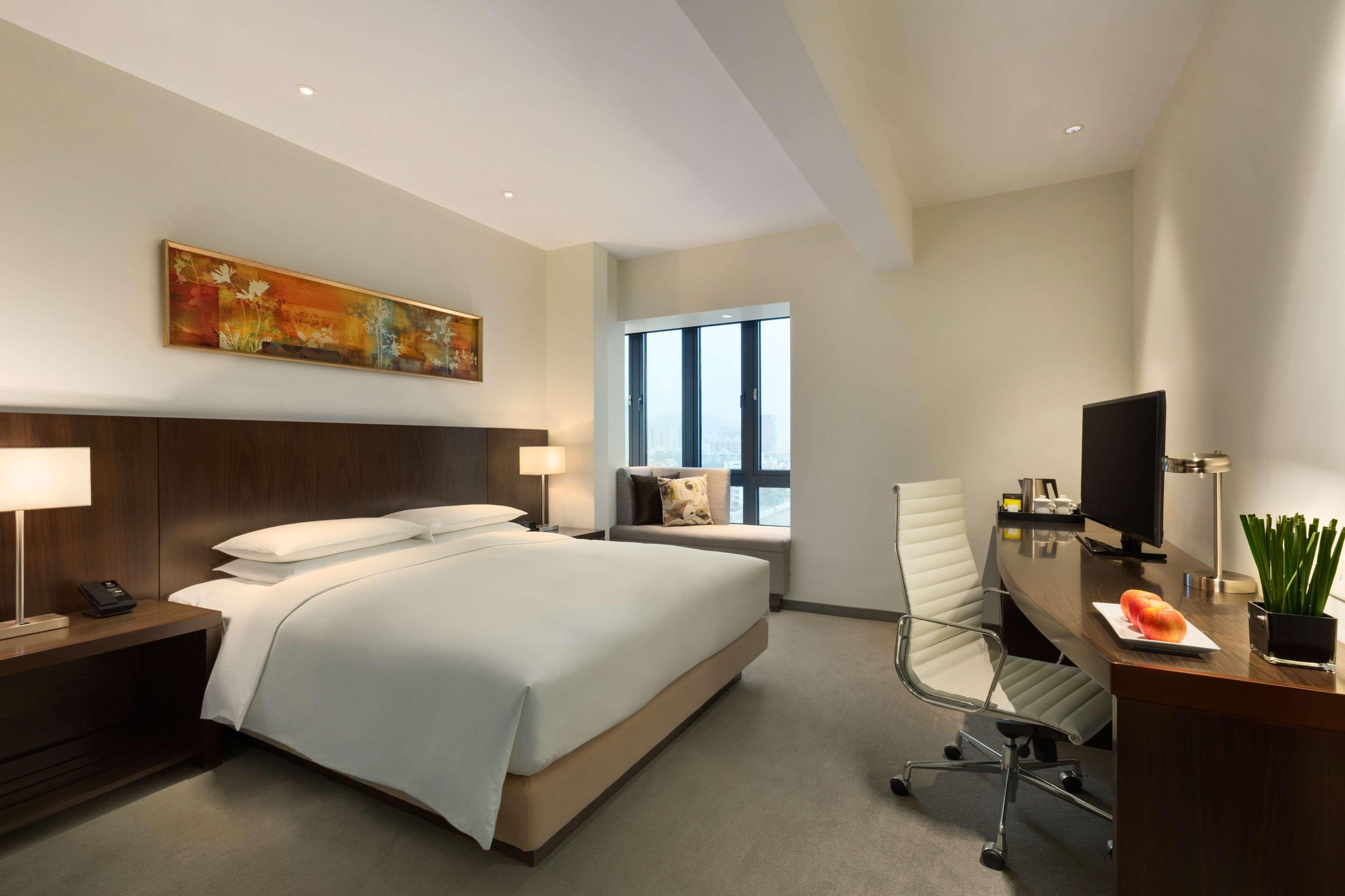 Hyatt Place Shenzhen Dongmen Exterior photo